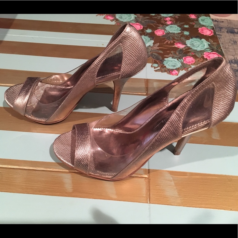 Nicole Miller silver/clear Anniele peep toe heels